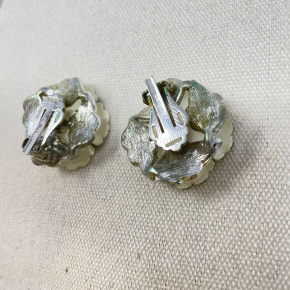 Vintage Sarah Coventry Floral Clip-On Earrings‎ White & Silver-Tone Metal Retro - Picture 7 of 11